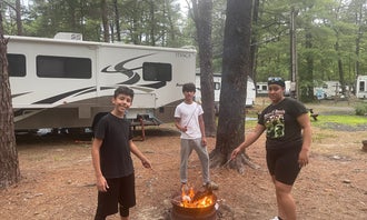 Camping near Silver Valley Campsites: Evergreen Lake Campground, Kunkletown, Pennsylvania