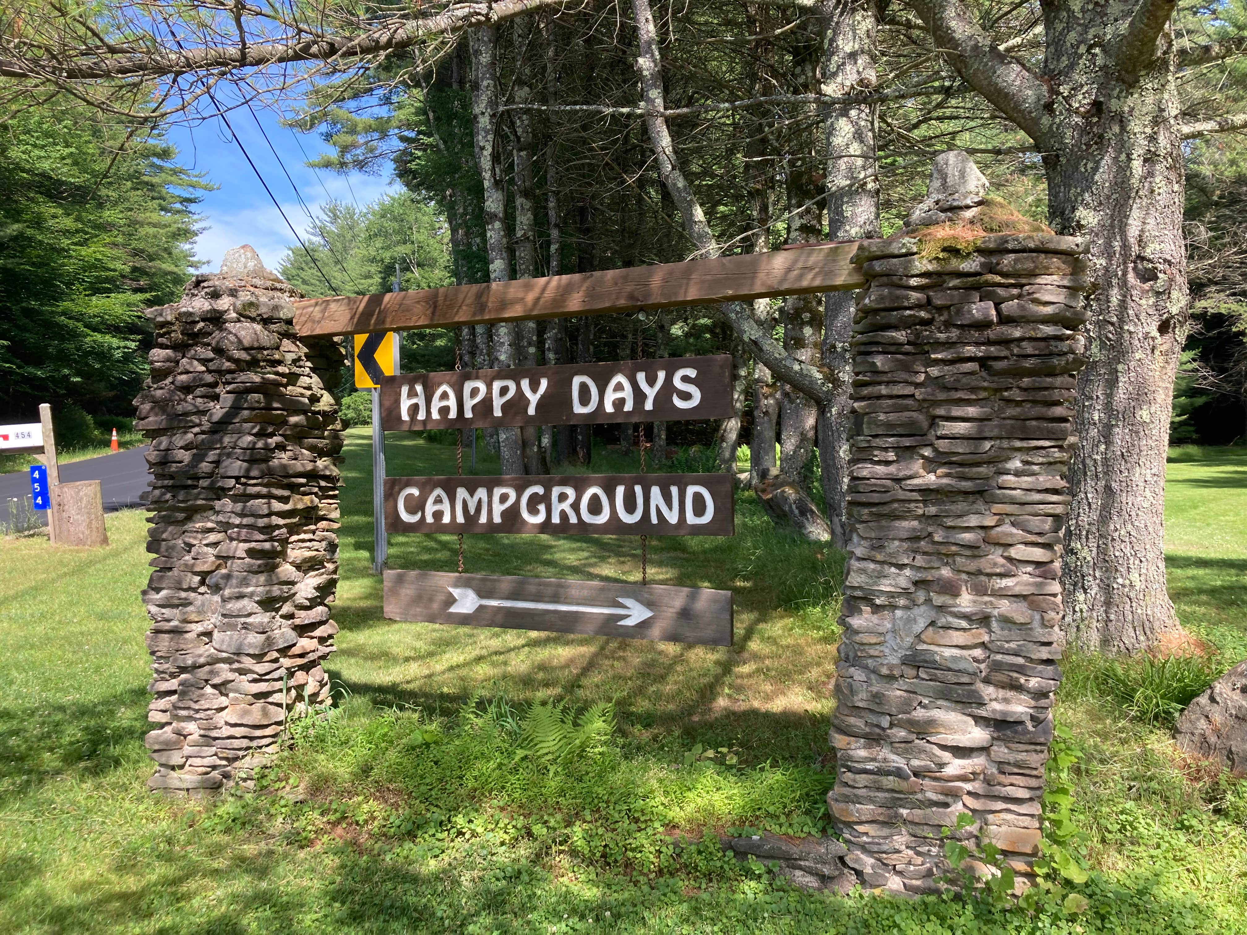 Camper submitted image from Happy Days Campground - 3