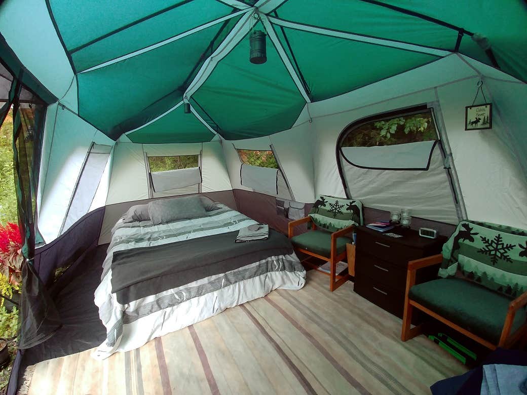 Camp Uptown Backwoods