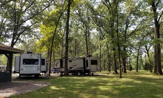 Camping near Rend Lake: Whittington Woods Campground, Whittington, Illinois