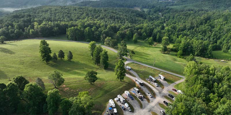 Camper submitted image from Foxfire of Murphy RV Park