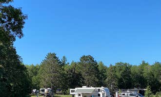 Camping near Gull Lake Recreation Area: Birch Bay RV Resort, Nisswa, Minnesota