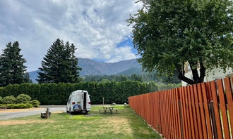 Camping near Eagle Creek Campground: Port of Cascade Locks Campground, Cascade Locks, Oregon