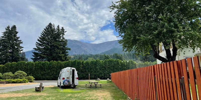 Camper submitted image from Port of Cascade Locks Campground