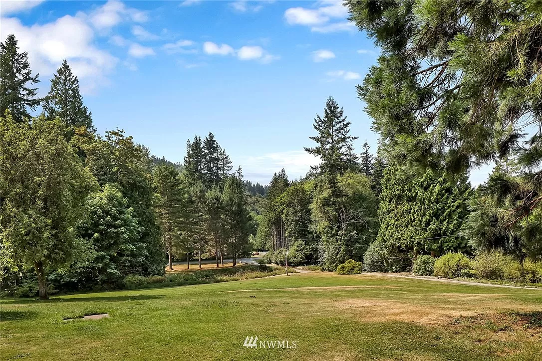 Camping near Rusty Ranch Cabin & Corral: Chucklebutt Manor, Bellingham, Washington