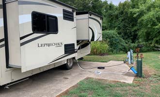 Camping near Zen Monkey RV Retreat: Gopher Valley - Twin Bridges — Grand Lake State Park, Wyandotte, Oklahoma