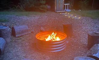 Camping near Cold brook Campground and Resort: The Woodland's Edge Glampsite and Hot Tubs, Belchertown, Massachusetts