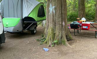 Camping near Molalla Ripple: Metzler Park, Estacada, Oregon