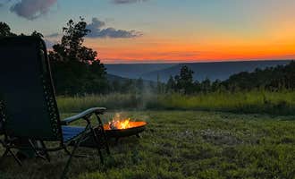 Camping near Raulston Woods: Whippoorwill Woods Nature Retreat, Bridgeport, Tennessee
