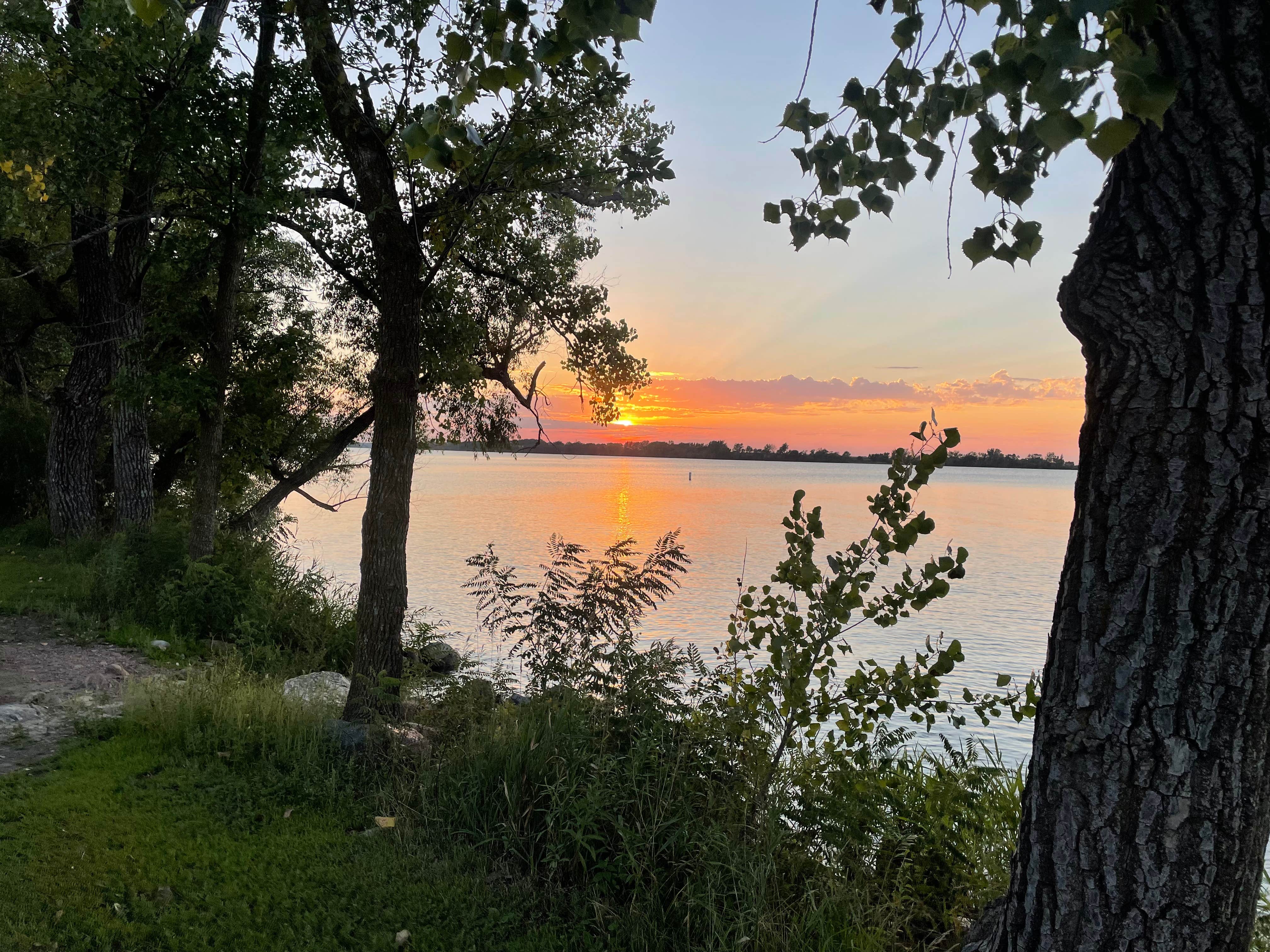 Camping near Kilen Woods State Park Campground: Everett Park, Fairmont, Minnesota