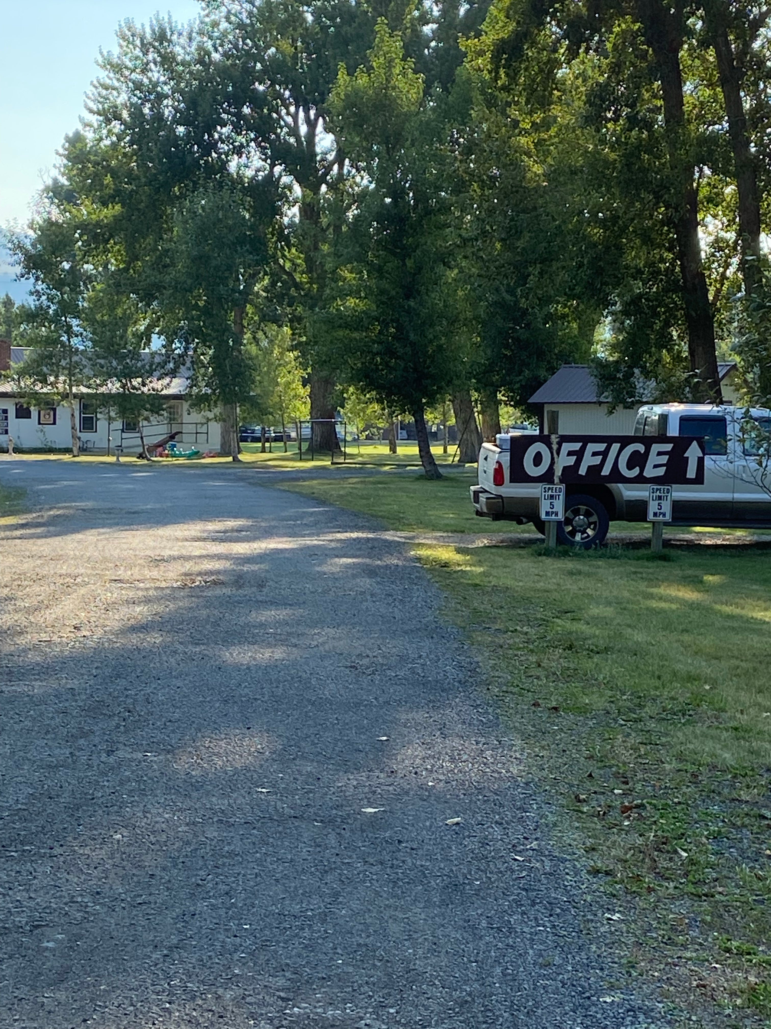 Camper submitted image from Bernie & Sharons Riverfront RV Park - 5