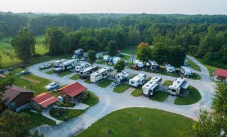 Camping near East Fork Stables: Maple Hill RV Park & Cabins, Jamestown, Tennessee