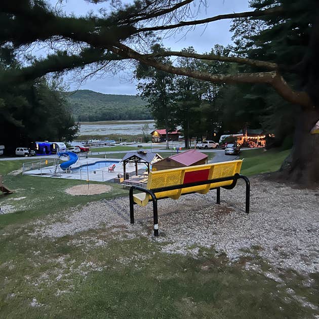 Lake Bomoseen KOA Camping | Bomoseen, VT