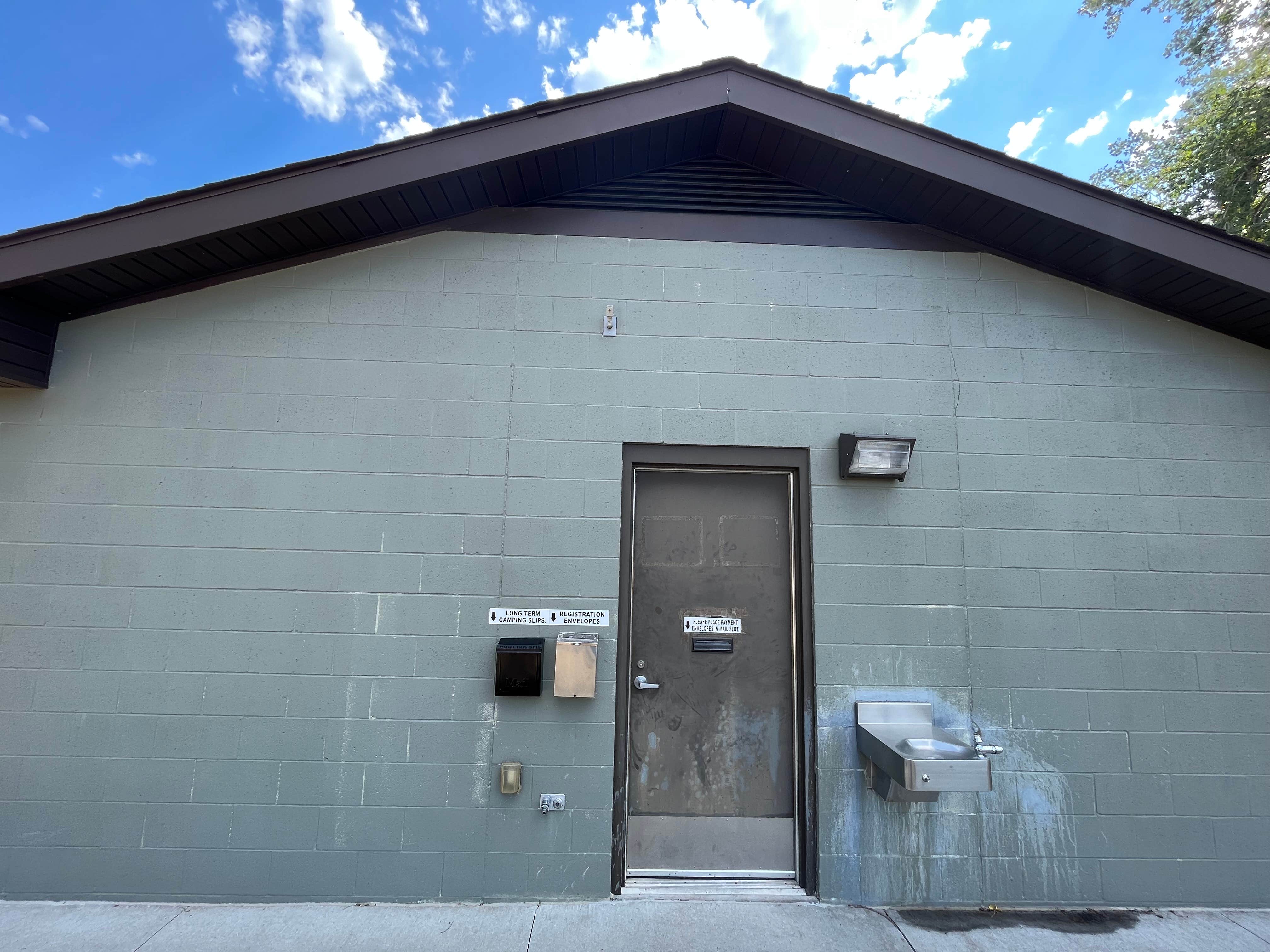 Camping near Lake Babcock at Loup Park: Schuyler Campground, Columbus, Nebraska