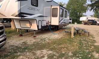Camping near Middle Fork Campground: Powder River Campground & Cabins, Buffalo, Wyoming