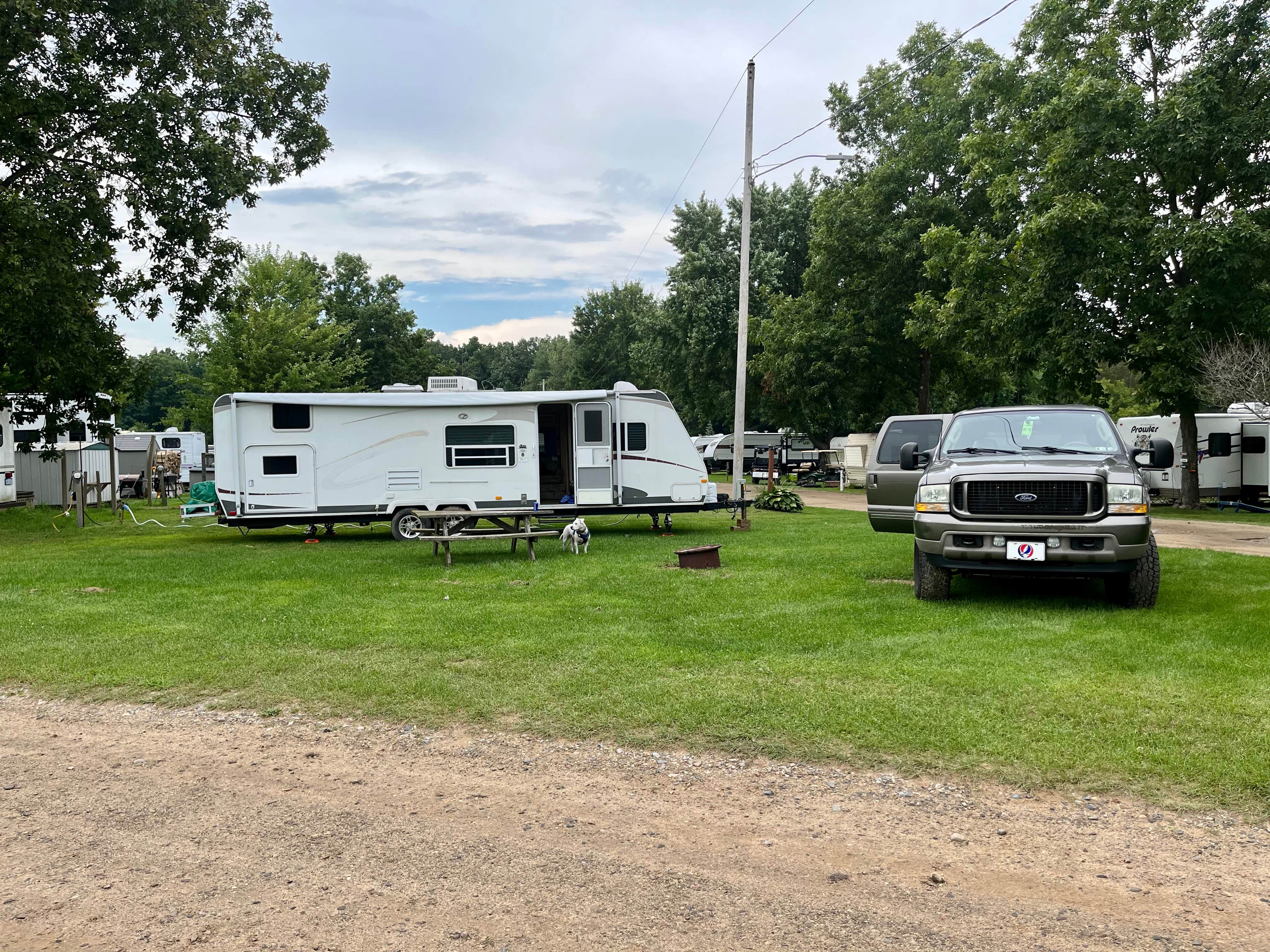 Camping near Farmlane Campground: Oaks Campgrounds, Pleasant Lake, Michigan
