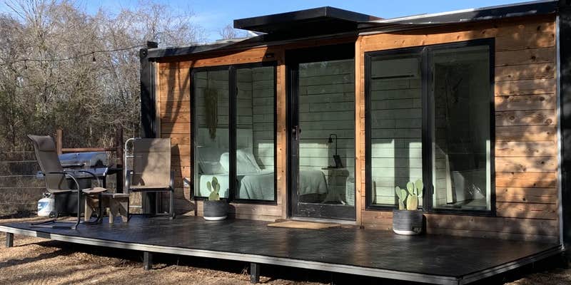 Camper submitted image from Cabin on the Creek.Hico