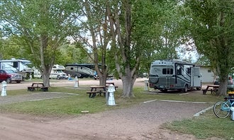 Camping near Grave Springs Campground: Francis E  Warren AFB, Lysite, Wyoming
