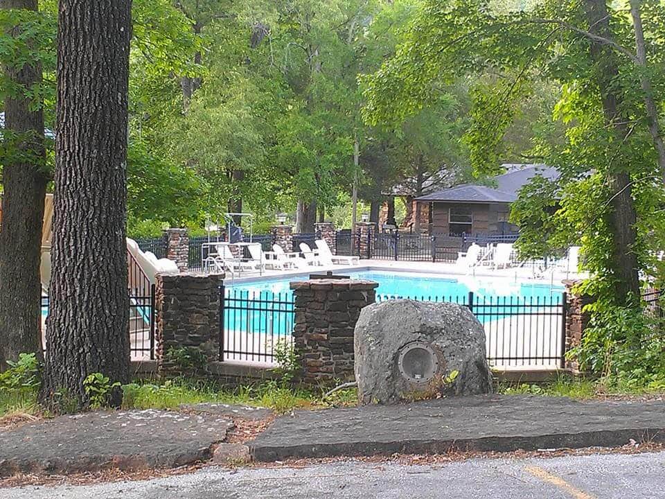 Devil's Den State Park Campground