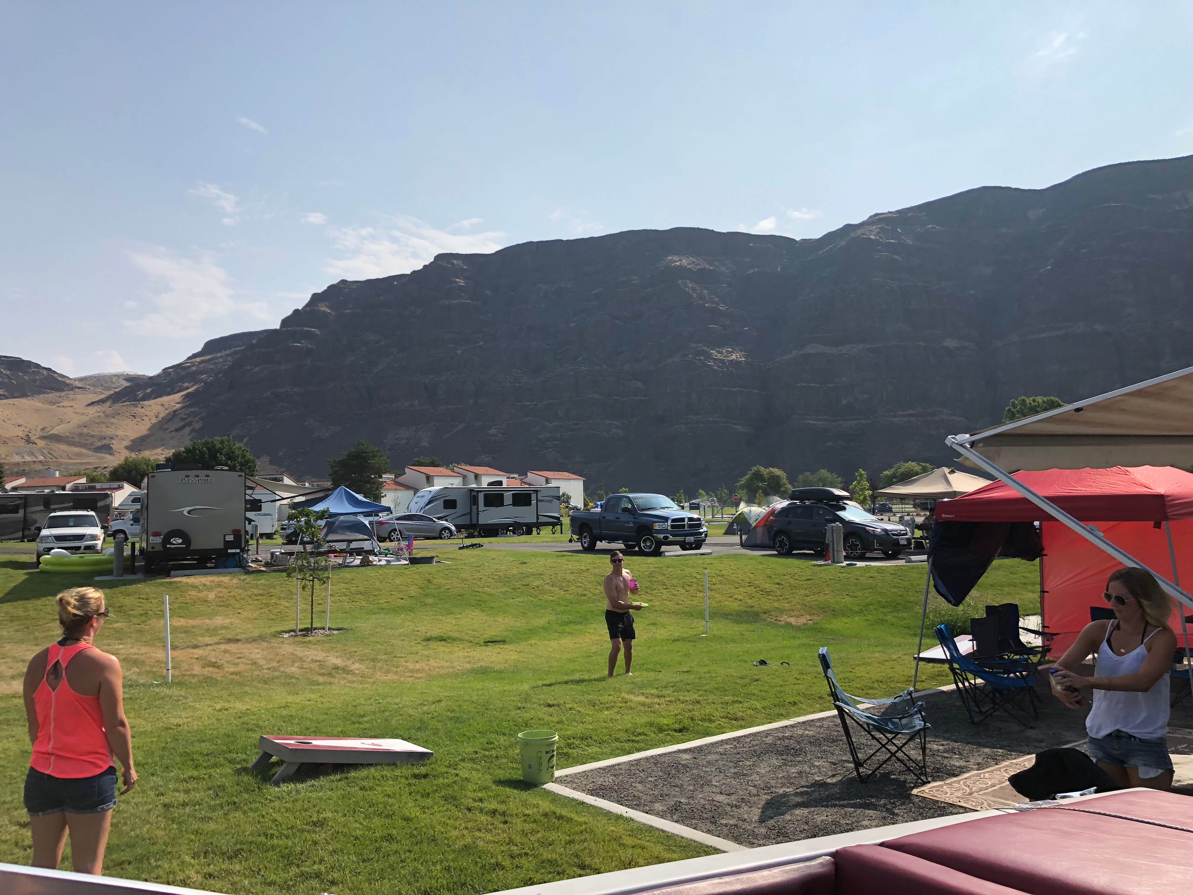 C.j. M.'s photo at Thousand Trails Crescent Bar near Palisades, WA