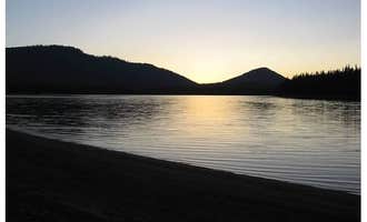 Camping near Bunker Hill Campground: East Lemolo Campground, Diamond Lake, Oregon