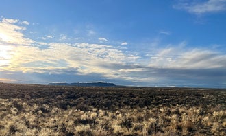 Camping near Bisti / De-Na-Zin Wilderness Area: Angel Peak NM Badlands | Dispersed Camping, Blanco, New Mexico