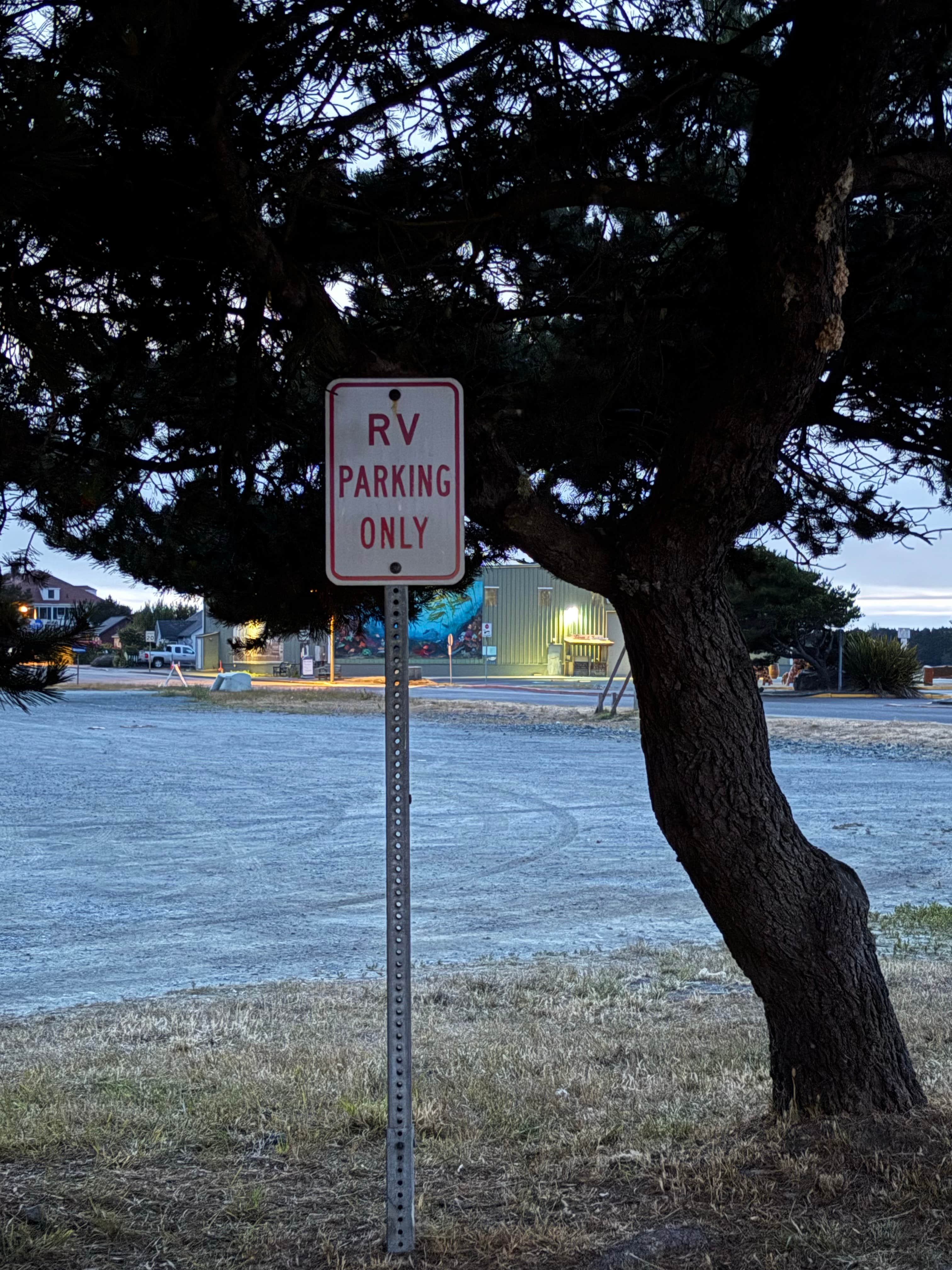 Bandon parking lot