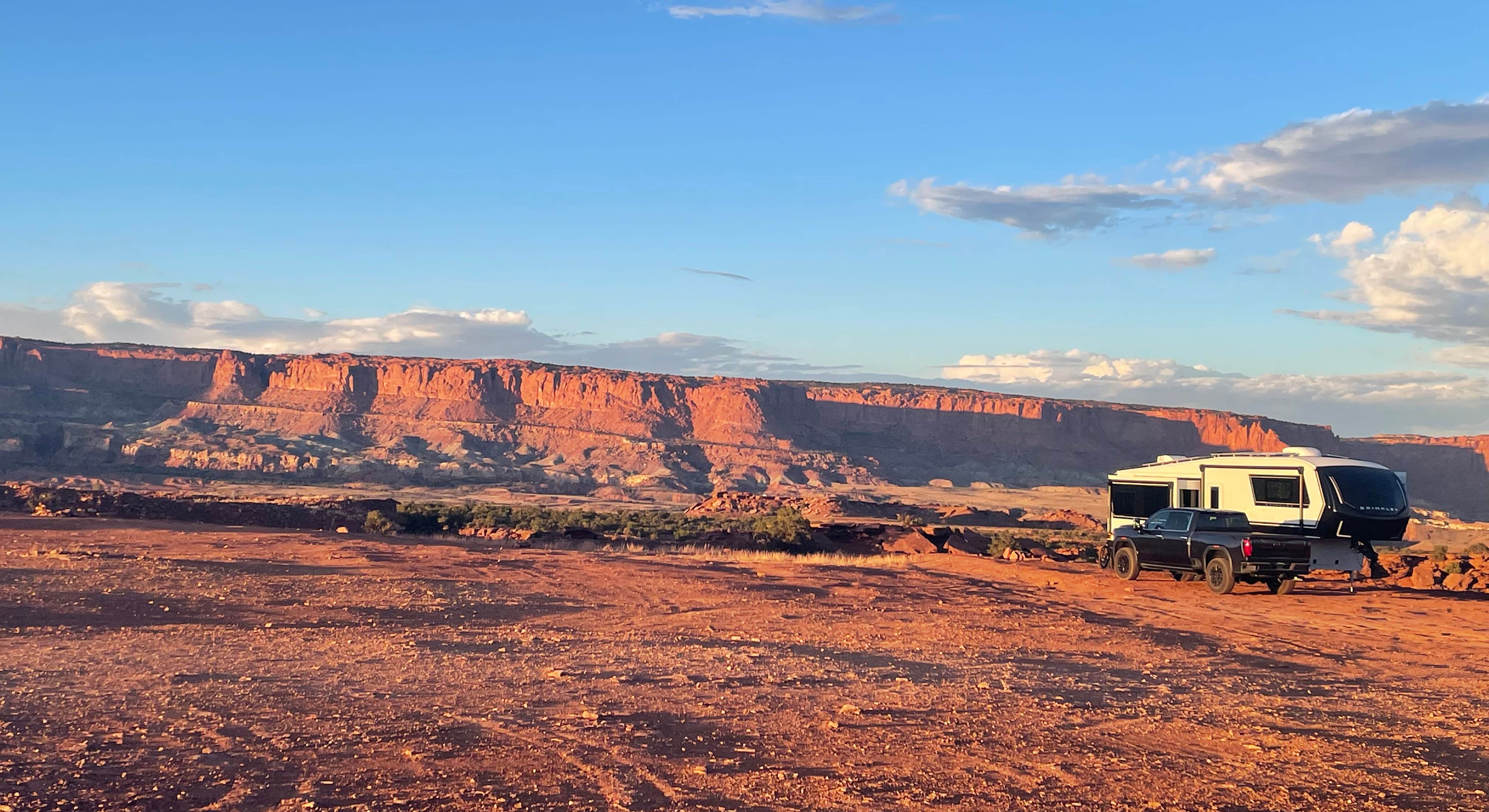Dispersed RV Camping Near Beas Lewis Flat in Capitol Reef National Park