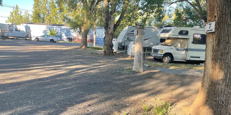 Camper submitted image from Lakefront RV