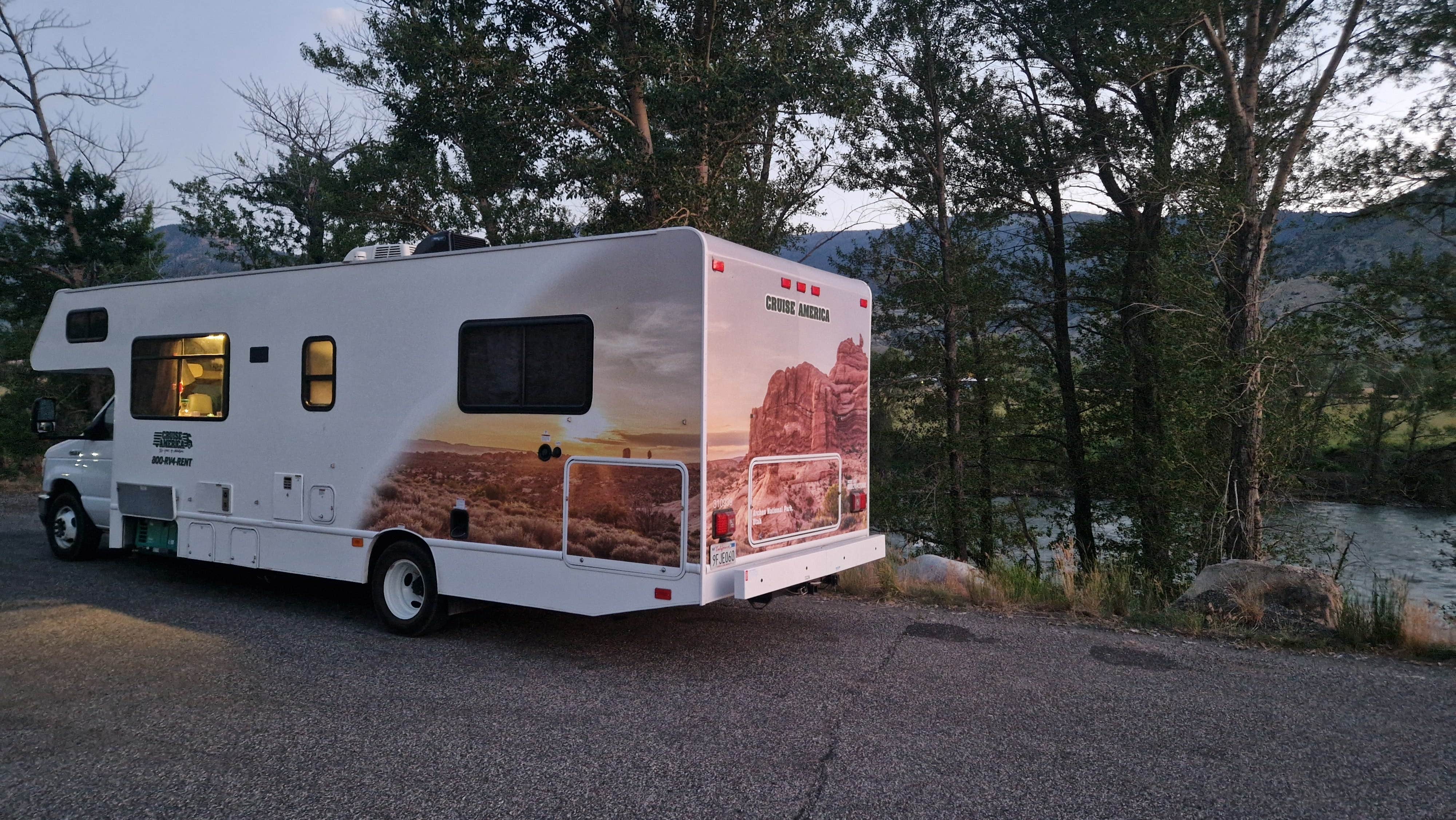 Boondocking Hwy 89 Yellowstone River, Gardiner