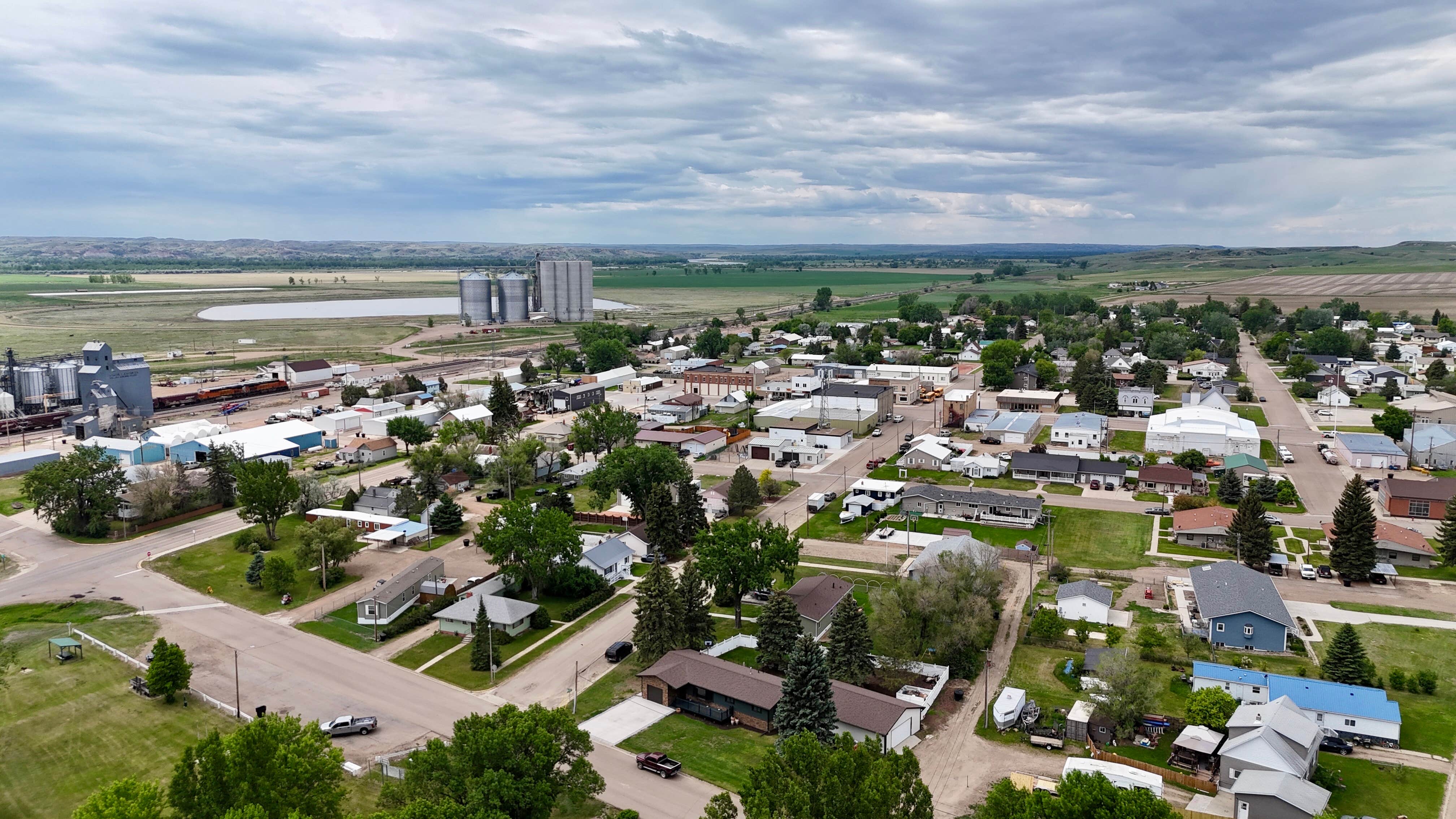 Camping near Richland Park: Bruegger Centennial Park, Dagmar, Montana