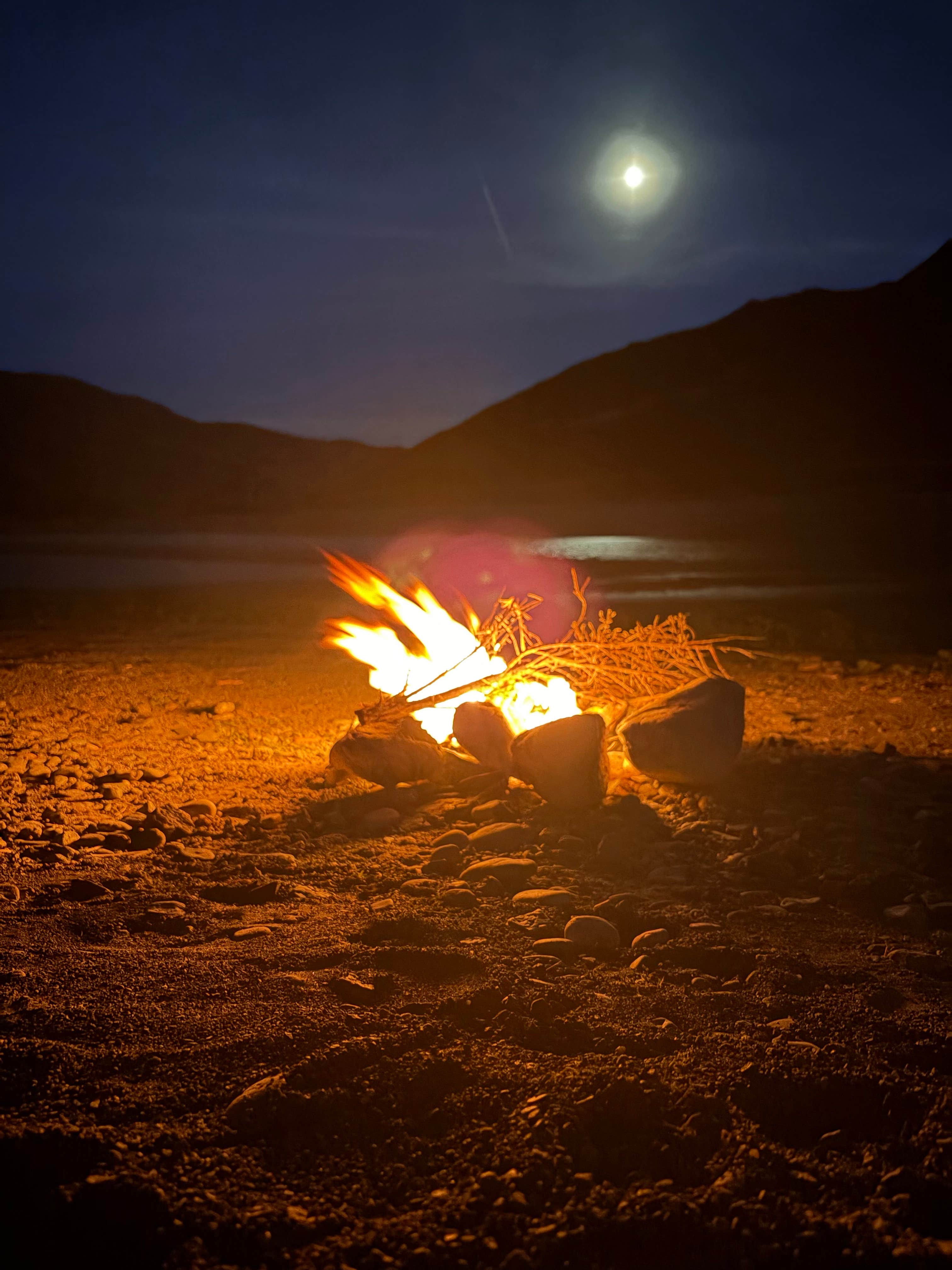 Camping near Oasis on the Snake RV Park & Campground: Burnt River/Snake river confluence, Huntington, Oregon