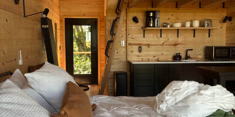 Camper submitted image from Calyx Creek, Creekside Treehouse