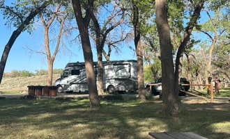 Camping near Black Pinnacle Campground: Cottonwood Campground, Chinle, Arizona