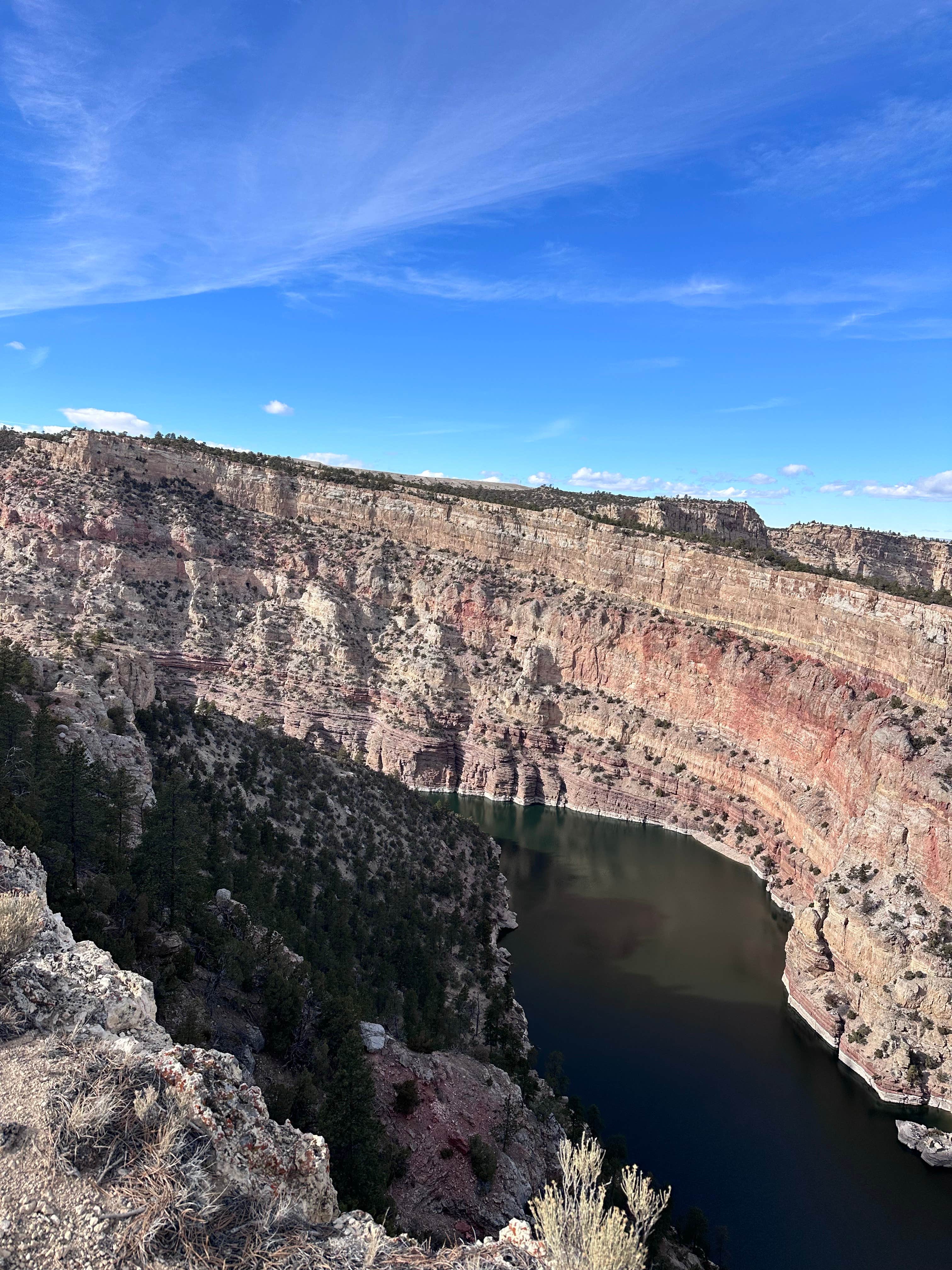 Camping near Natrona County Pathfinder Reservoir Diabase Campground: Canyon Overlook Dispersed, Alcova, Wyoming