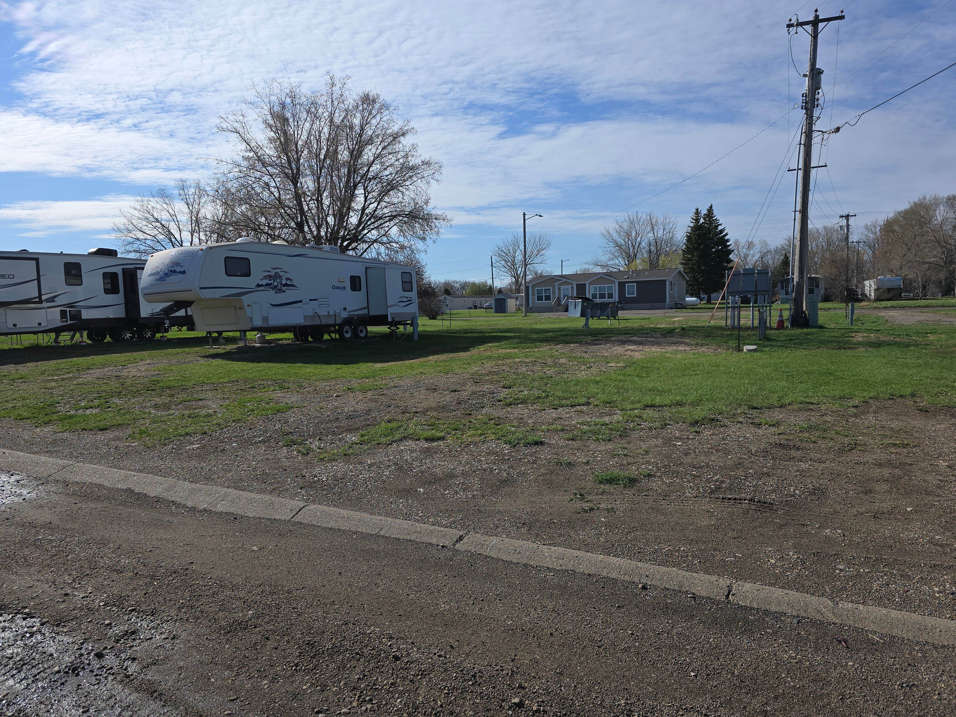 Camping near Northview RV & Mobile Home: Center RV Park, Center, North Dakota