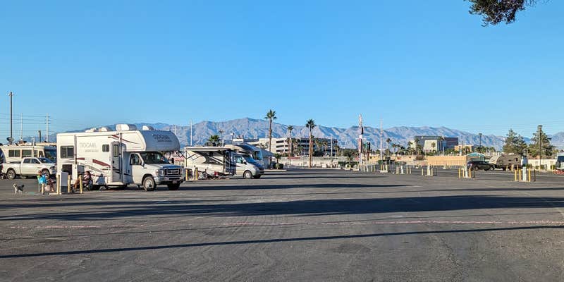 Camper submitted image from Circus Circus RV Park