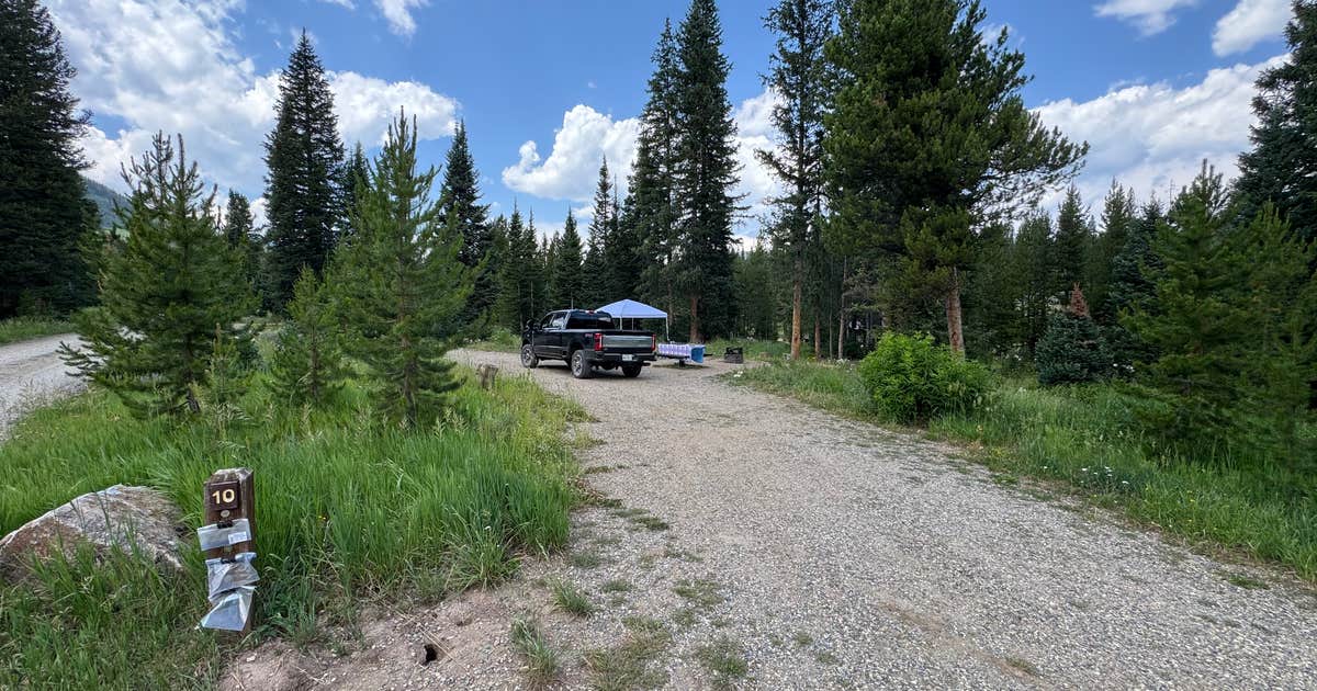 Routt National Forest Hahns Peak Lake Campground