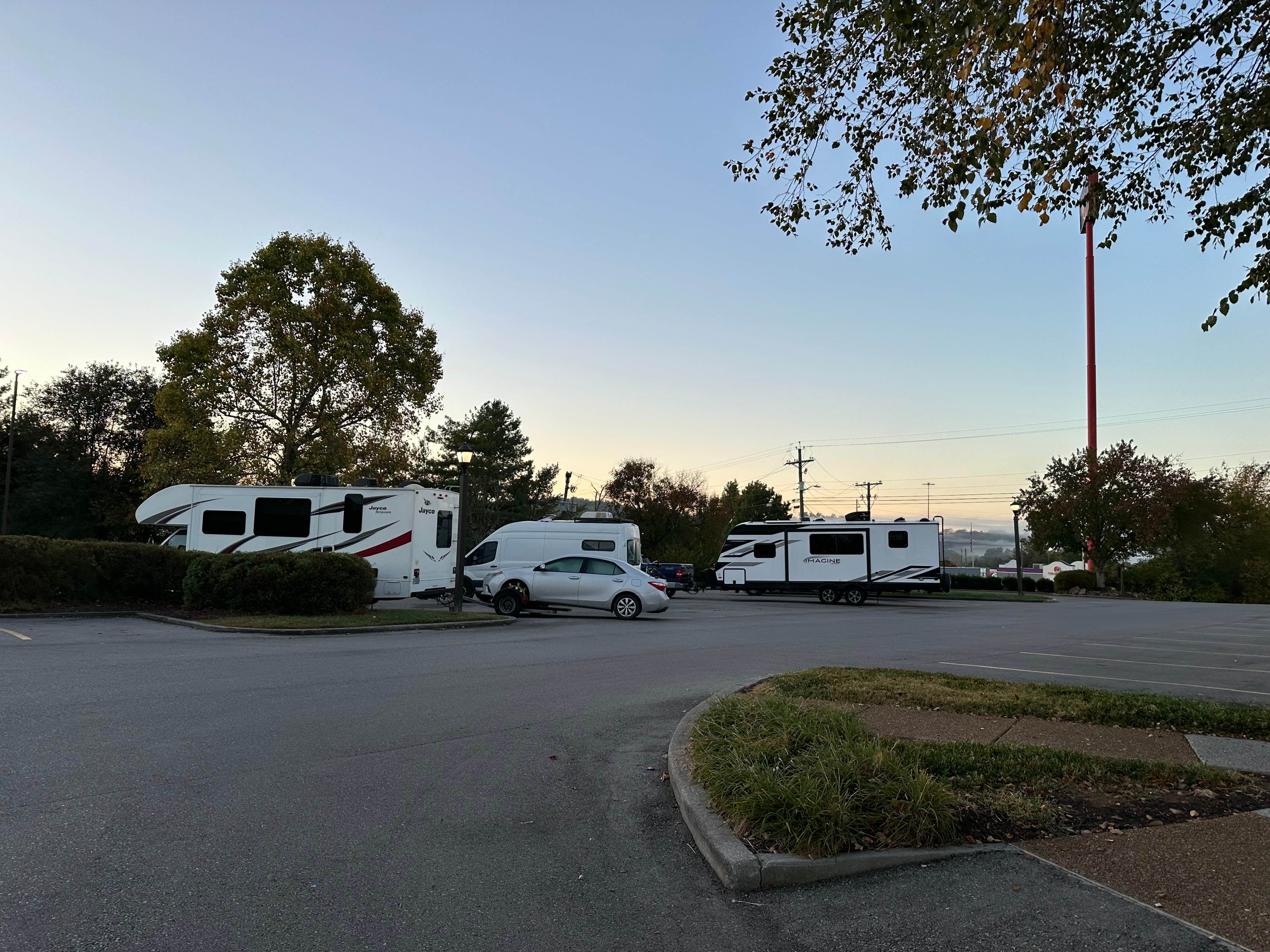 Doug L.'s photo of rv camping at Cracker Barrel — Knoxville (Farragut) near Tallassee, TN