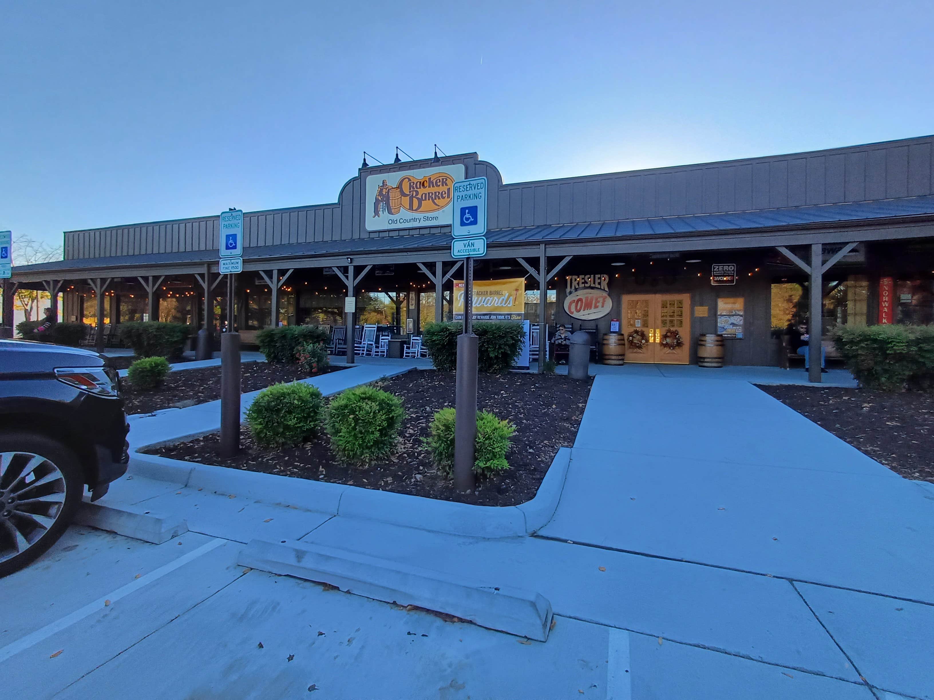 Cracker Barrel — Newport News