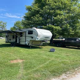 Crazy Acres Campground at Beaver Spring Lake