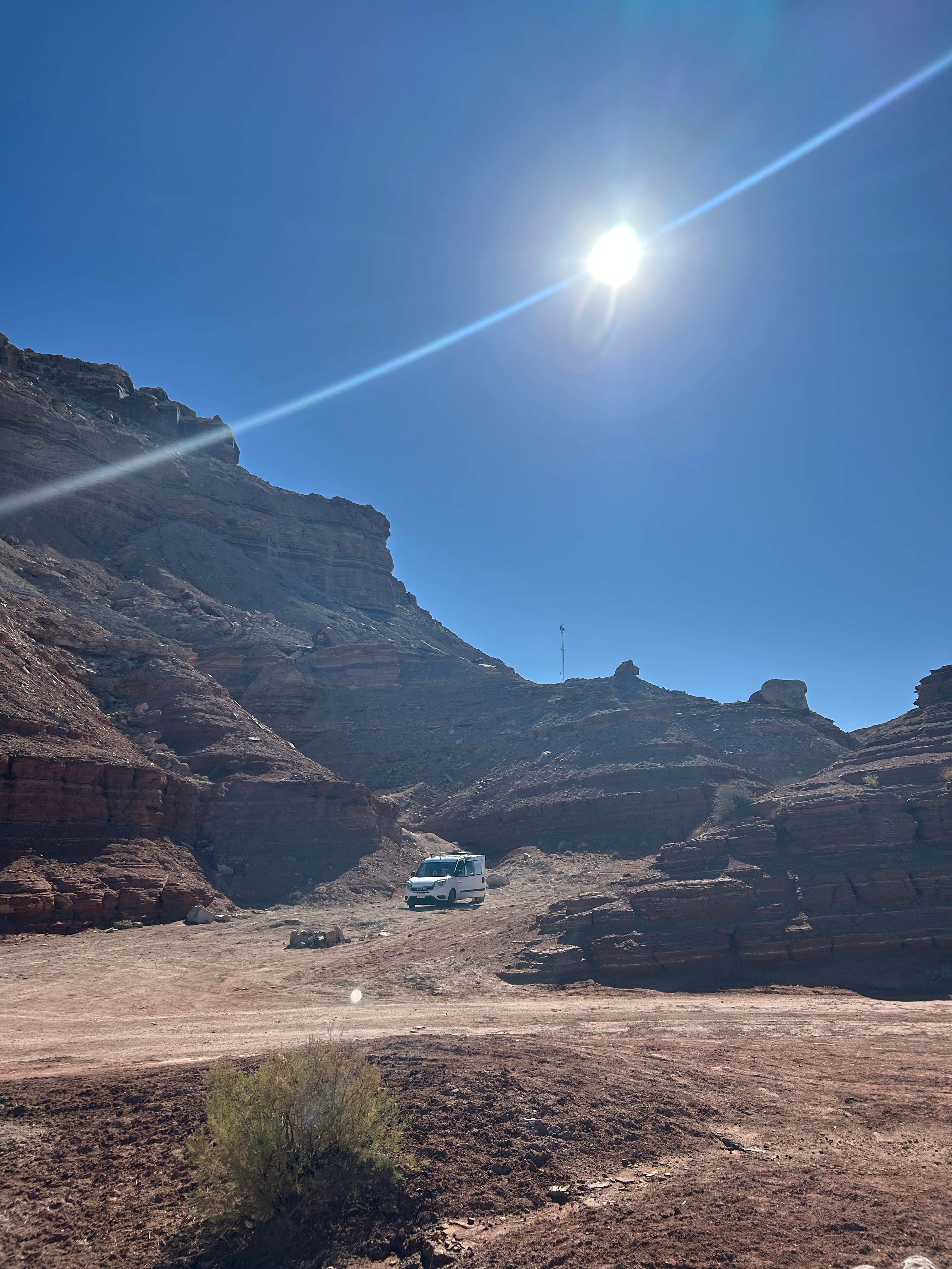 Camping near Swasey's Beach Campground — Desolation Canyon: Crystal Geyser Dispersed Camp, Green River, Utah