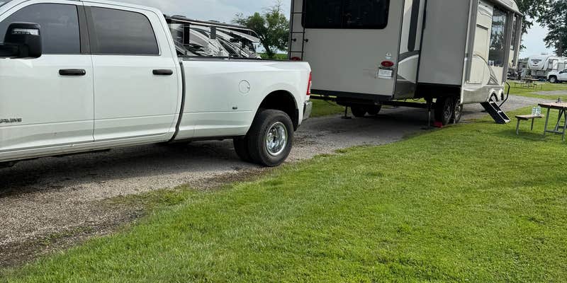 Camper submitted image from Cuttys Sunset Camping Resort