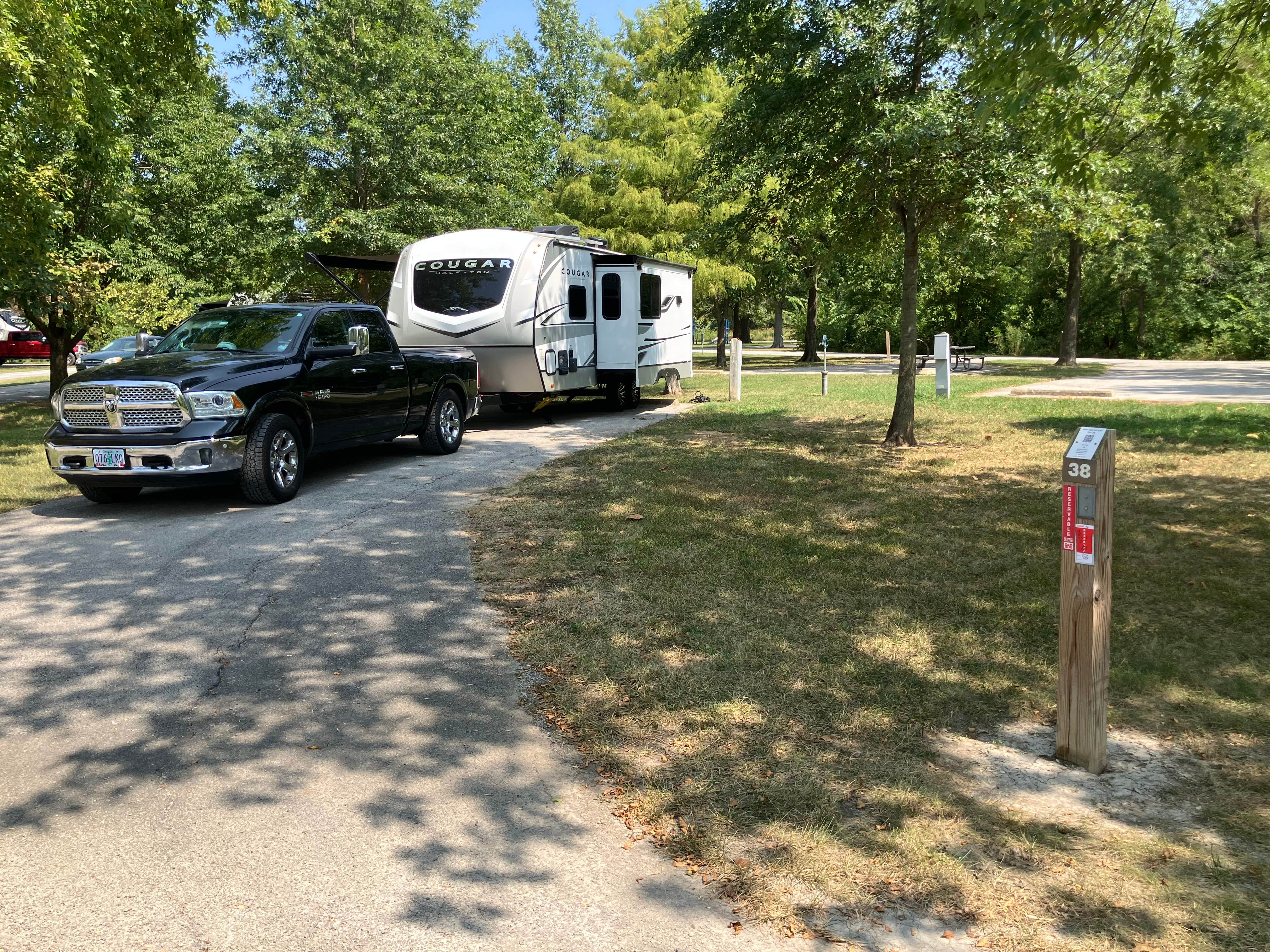 Camping near Carlyle lake: Dam East Recreation Area, Carlyle, Illinois
