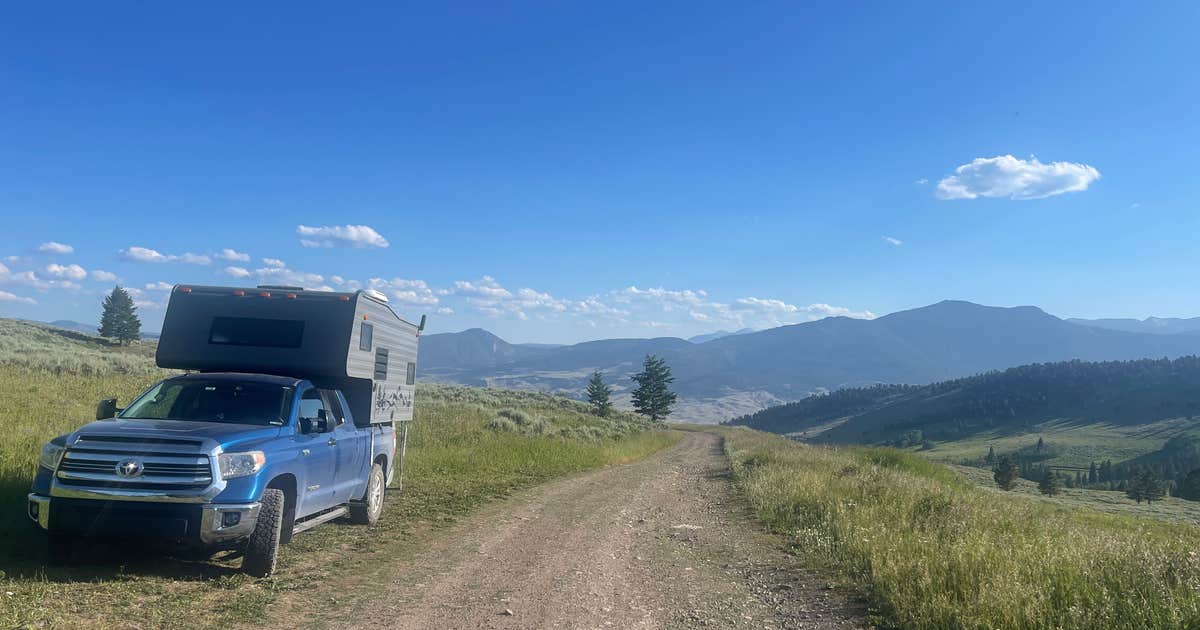 Davis Creek Camp on Road 3243