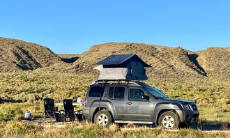 Camping near Red Desert Rose Campground: Dugway Campground, Hanna, Wyoming