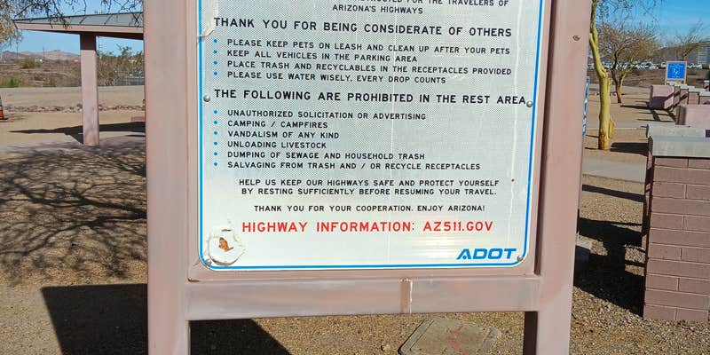 Camper submitted image from Ehrenberg Rest Area - Westbound