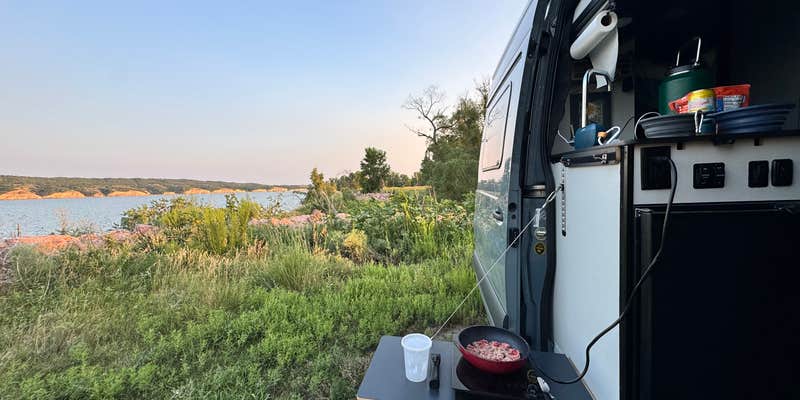 Camper submitted image from End Of Shoreline Dispersed