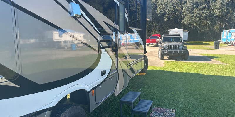 Camper submitted image from Fanz Mobile Home & RV Park