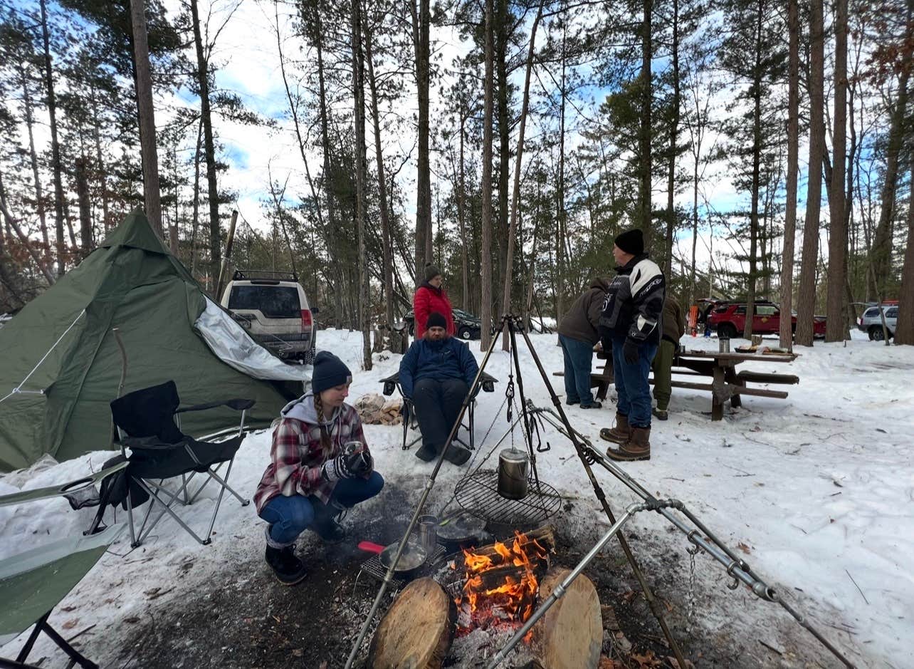 Camping near Oconto River off Mountain Lake Road: Farr Lake Wooded Camp, Mountain, Wisconsin